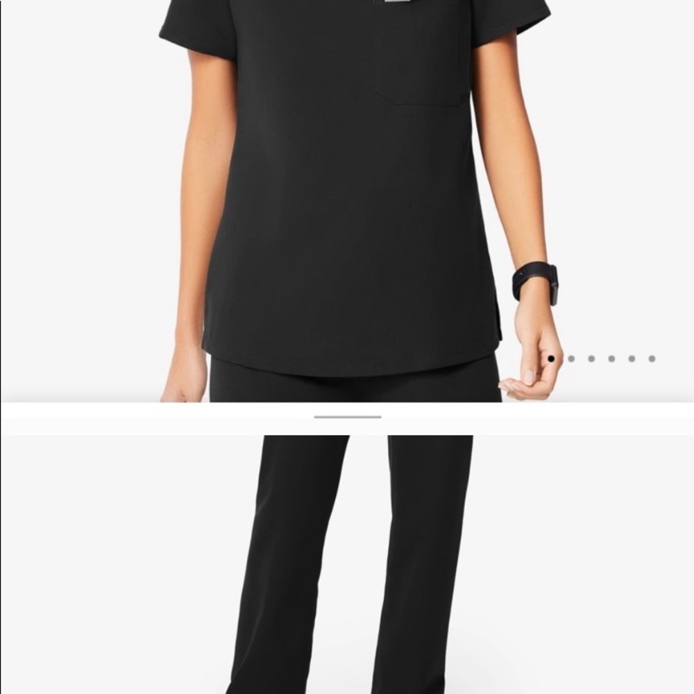 Gigs black scrubs size small - brand new